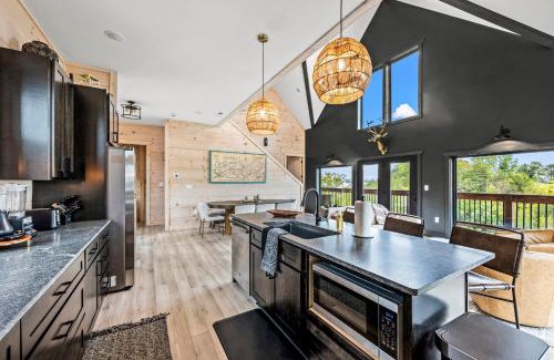 Sevierville Casa | Velvet Monkey Retreat