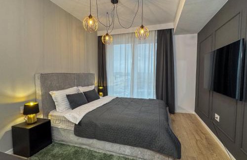 Tractorul Apartamento | Velvet Noir, Modern & Luxury Apt, Parking