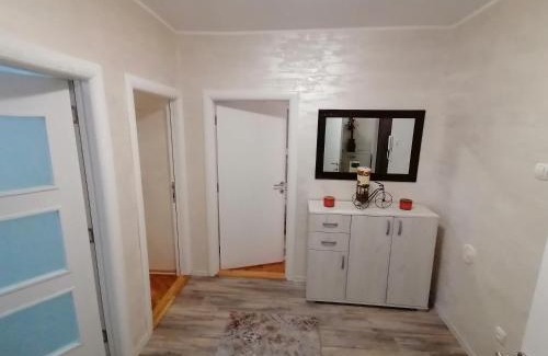 Cacak Apartamento | VEMIUR
