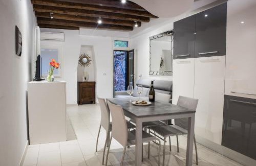 Molina Apartamento | Venetian Mood private apartment