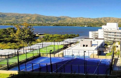 Villa Parque Síquiman Apartamento | Veneto Village - Vista al Lago - 10 minutos a Carlos Paz