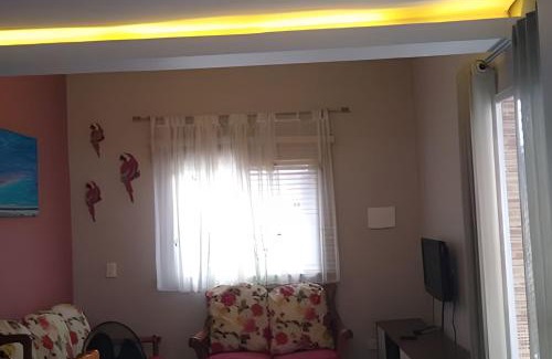 Peruibe Apartamento | Venha aproveitar o litoral de Peruíbe em apartamento aconchegante (apartamento primeiro andar)
