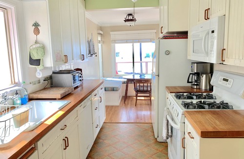 Venice Casa | LUXURY BEACH FRONT GEM UNIQUE EN VENICE BEACH! PRECIO ESPECIAL DEL 12 DE JUNIO !!!