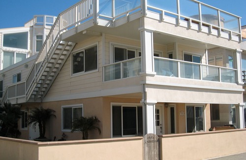 Venice Casa | LUXURY BEACH FRONT GEM UNIQUE EN VENICE BEACH! PRECIO ESPECIAL DEL 12 DE JUNIO !!!