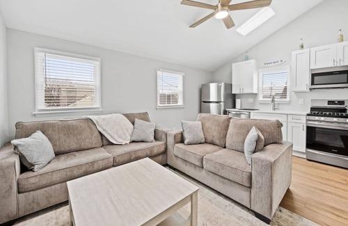 Ventnor City Apartamento | Ventnor Gem 2: Apt w/Yard, Near the Boardwalk