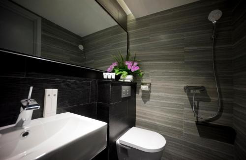 Geylang Hotel | Venue Hotel The Lily