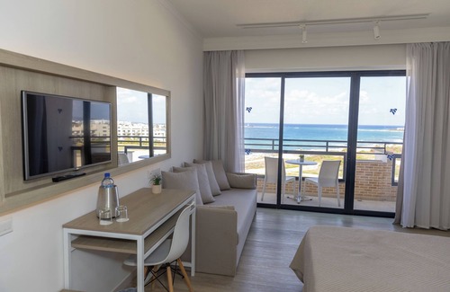 Paphos Hotel | Venus Beach Hotel