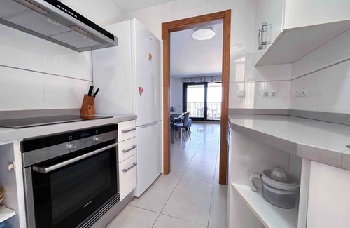 La Malva-rosa Apartamento | Apartamento Veramar Beach, con terraza y parking, frente a la playa