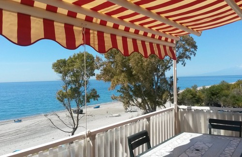 Bova Marina Apartamento | VERANDA EN EL MAR - CASA DE MAR EN CALABRIA