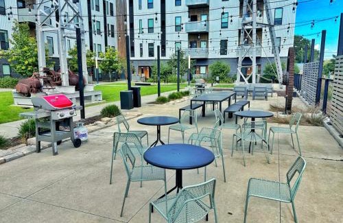 Downtown Des Moines Apartamento | Verdant Luxe Studio