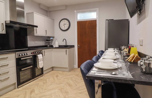 South Shore Cabaña | VERDO HOUSE, pet friendly, country holiday cottage in Blackpool