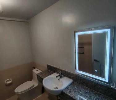 Davao Apartamento | Verdon Deluxe and Suites 2 bedrooms Condotel
