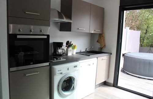 Regusse Casa | Verdon, Casita con jacuzzi privado climatizado / Capacidad 5 personas