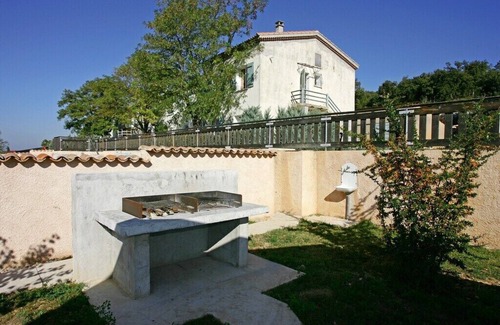 Barjols Apartamento | APARTMENT "VERMENTINO" 4 PERS. IN THE HEART OF A VINEYARD OF 120 HECT.