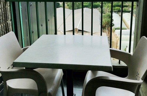 Kfar Yassine Hotel | Vermer Tabarja