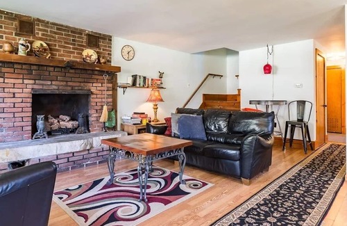 Stratton and Bromley Ski Areas Casa | Vermont Chalet - 12 person Stratton and Bromley Mnt area.
