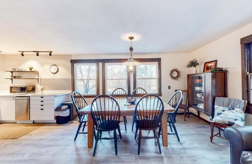 Ira Casa | Vermont Meadow House