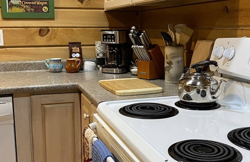 Andover Cabina | Vermont's BEST Cabin for Summer Adventure at Trail End Ranch!