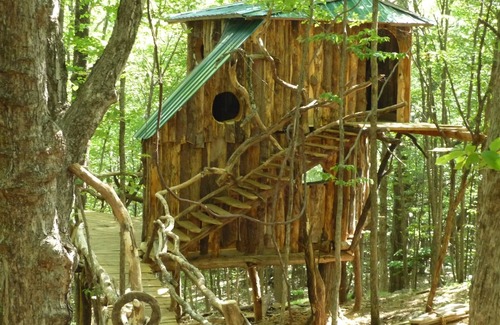West Pawlet Casa | Vermont Treehouse: The Hermit Thrush Treehouse, pasa un fin de semana en los árboles