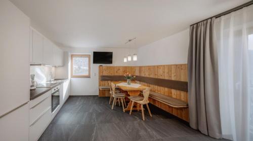 Sluderno Apartamento | Vernalhof Apt Sunnaseit