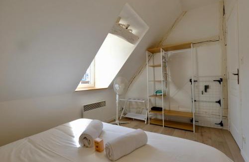 Verneuil-sur-Avre Apartamento | Verneuil sur Avre - Romantic room