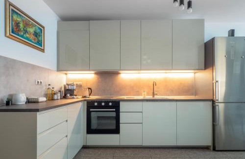 Vitosha District Apartamento | Vertigo 2 Modern 2-Bedroom Apartment with Parking & Vitosha View