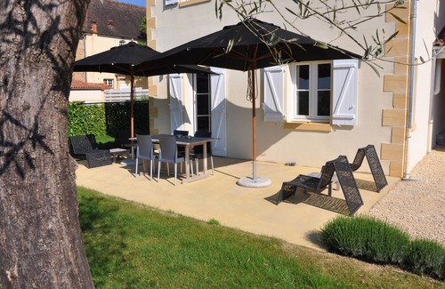 Mouleydier Villa | Muy bonita villa con piscina en el campo de golf Château les Merles, cerca de Bergerac