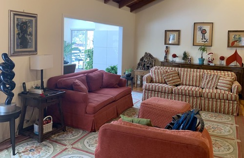 Lewisboro Casa | Very bright and private guest house in Greenwich
