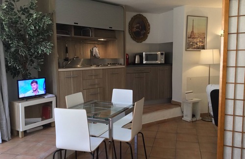 Zona XXVIII Tor de' Cenci Apartamento | Very Bright Entire Apartment