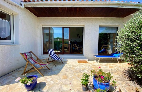 Ars-en-Re Casa | Very bright house with two terraces