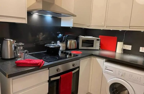 Tollcross Apartamento | Very central, next to the Castle with garden