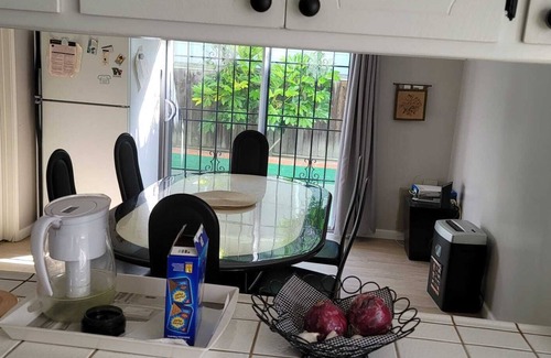 Dimond Apartamento | Very clean and cozy, with home gym 5minutes to lake Merritt , close to city sf