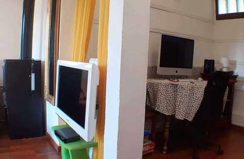Carces Villa | VILLA CON AIRE ACONDICIONADO, CON PISCINA, ÁRBOLES HERMOSOS, BONITA VISTA (LAGO CARCÈS)