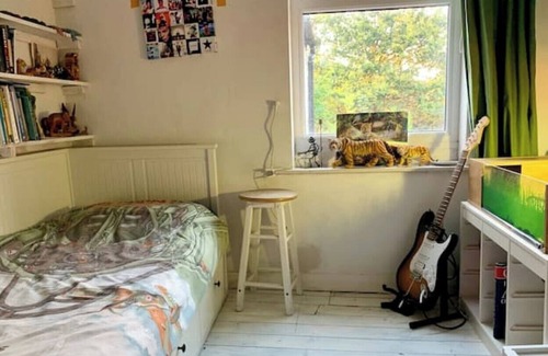 Markhouse Casa | Very Comfortable Family Home in East London