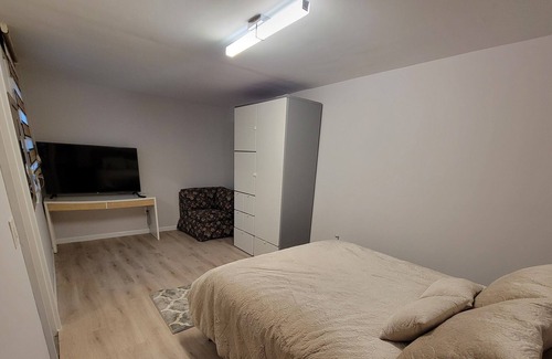 Melville Casa | Very cozy, Newly updated house