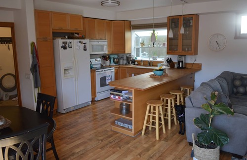 Santa Ana Heights Casa | Muy grande, tranquilo, 1 habitación / 1 baño, apartamento privado, más nuevo con muchas comodidades cerca de las playas