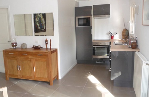 Aix-en-Provence Apartamento | Muy bonito apartamento adjunto a villa