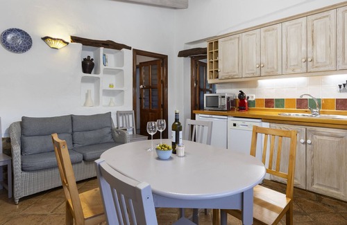 Almogia Cabaña | Muy bonita casita, gran piscina y todas las comodidades muy cerca de Málaga!
