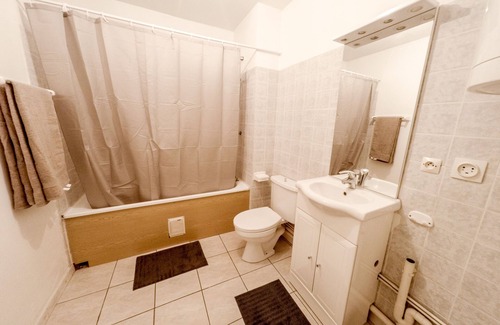 Chambray-les-Tours Apartamento | Muy bonito apartamento moderno con todas las comodidades.