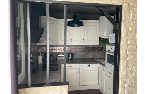 Bagnols-sur-Ceze Apartamento | Very nice, secure, refurbished apartment close to all amenities