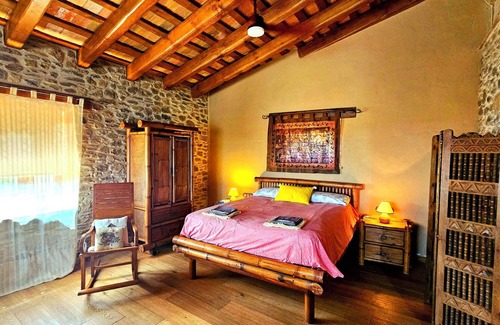 Cantallops Otro | Casa de campo muy bonito renovado, amplio jardín, porche, barbacoa y piscina