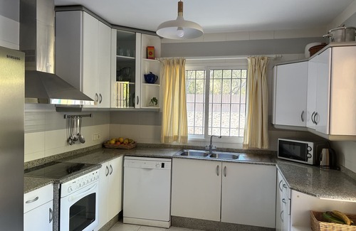Santa Eulalia del Río Villa | Encantadora villa muy privada con piscina en San Carlos, a minutos de la playa.