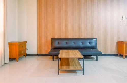 Suko Manunggal Apartamento | Very Spacious 3BR High Floor Taman Beverly Apartment