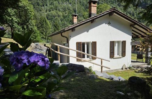 Cugnasco-Gerra Casa | Verzasca: Casa Sonia