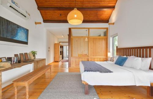 Cam Chau Casa | Vesta Gallery Villa Above Bookstore