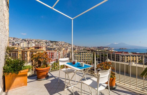 Mergellina Apartamento | Vesuvio Apartment with Sea view