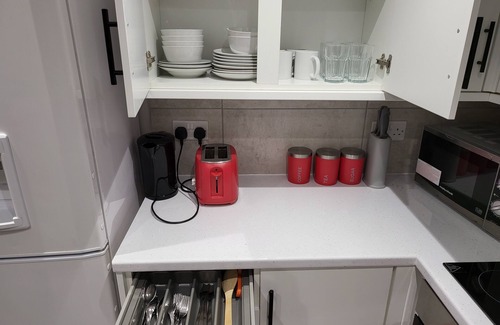 Colchester Casa | Vetrelax Colchester House- 4bedrooms with Parking