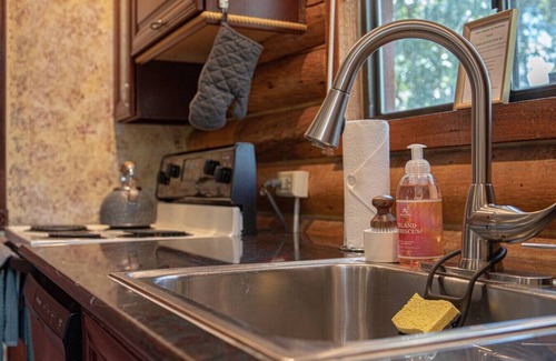 Pine Cabina | Vevee's Pine A-Frame Retreat