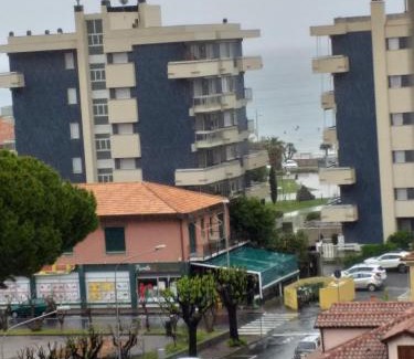 Marina di Andora Apartamento | Via dei Mille 1, centrale e vista mare