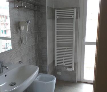Marina di Andora Apartamento | Via dei Mille 1, centrale e vista mare